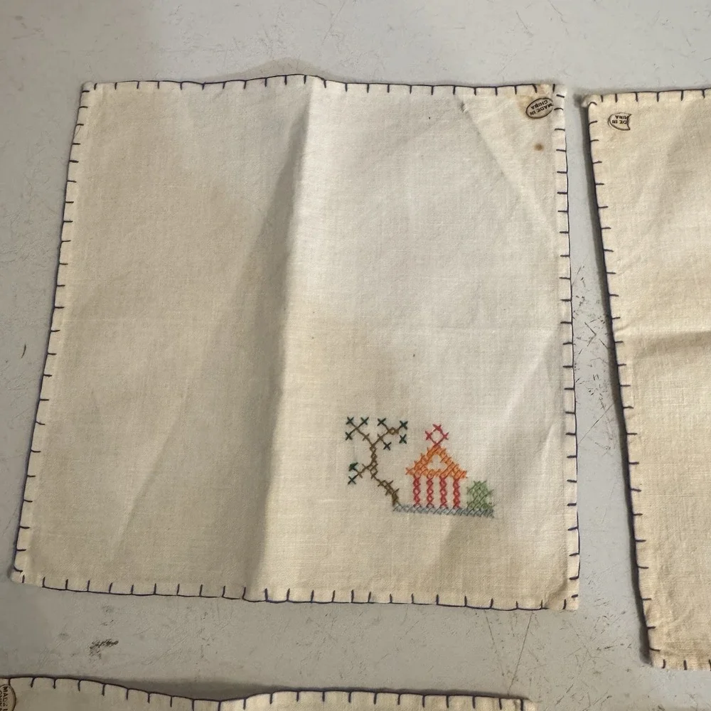 Vintage Embroidered Handkerchiefs Set of 6 Linen Estate‎ Find